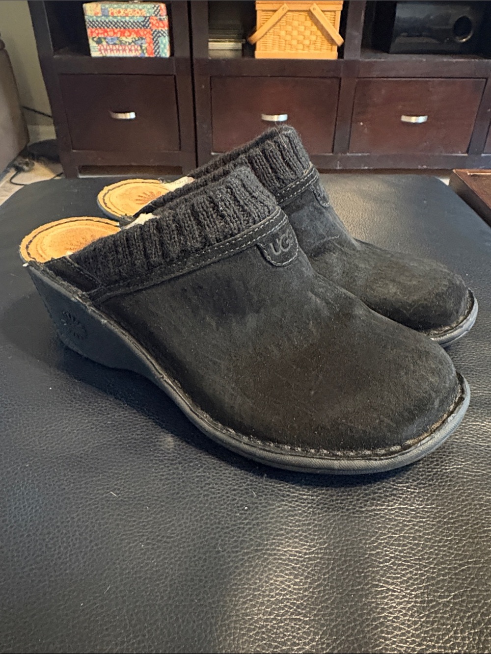 Ugg Black Suede & Knit “Gael” Shearling Lined Wedges Comfort Mules Clogs